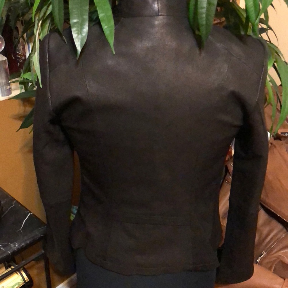 ๐ HOST PICK ๐COLE HAAN LEATHER JACKET - Picture 5 of 8